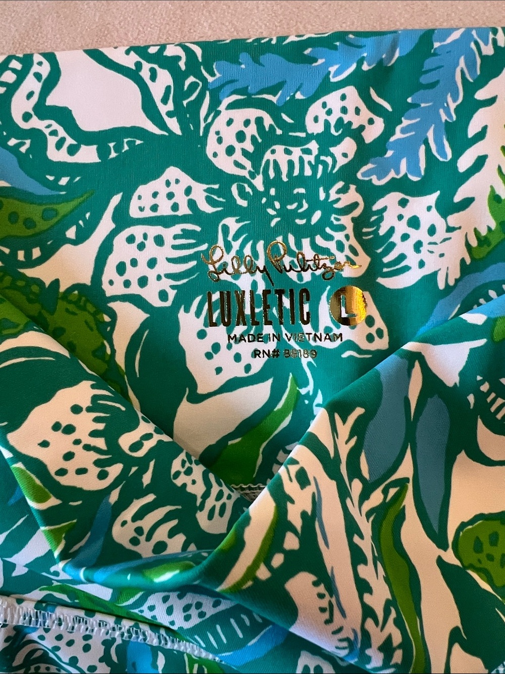 NWT Lilly Pulitzer “Studio Stretch” UPF 50+ Green & White Floral Leggings - Picture 4 of 10